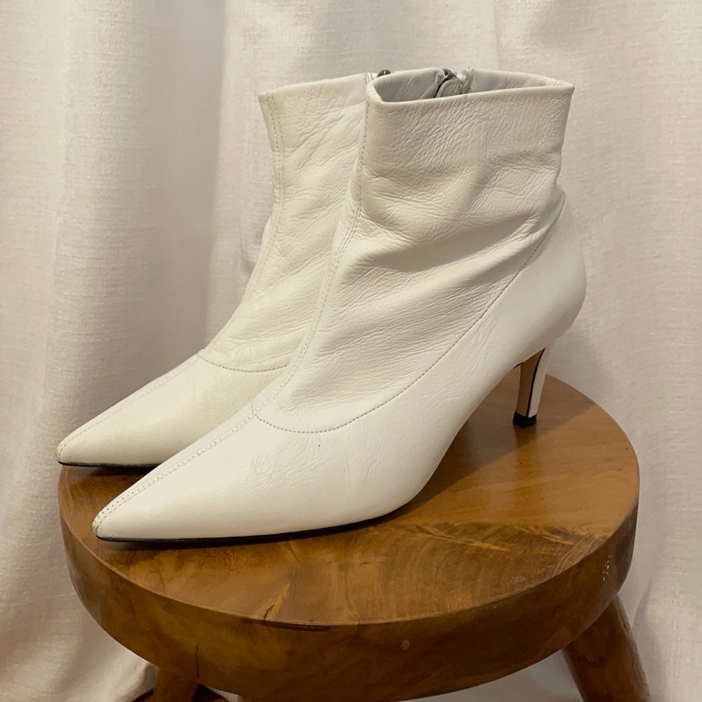 Zara white leather pointed ankle boot